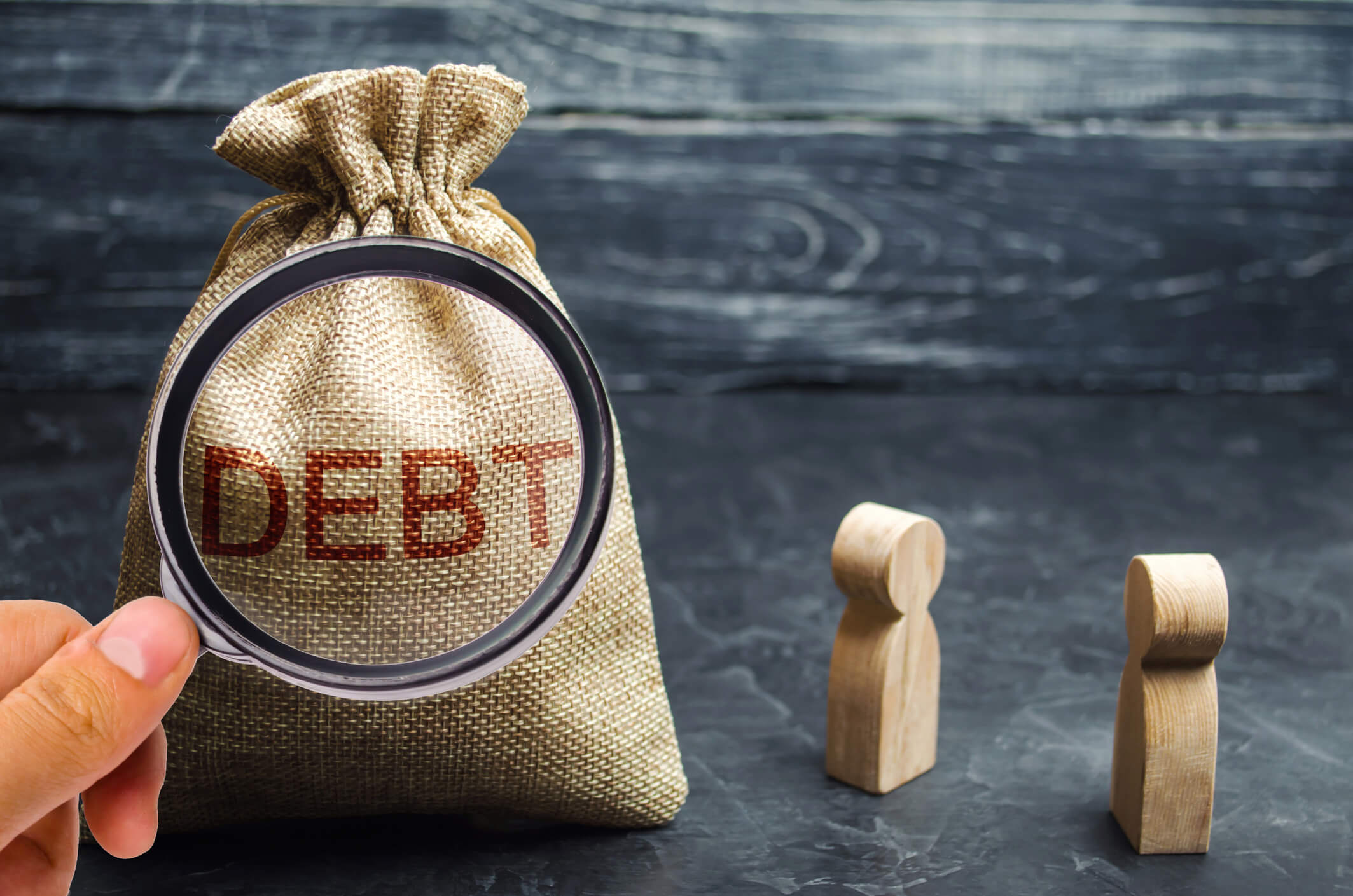 what's the difference between secured and unsecured debt